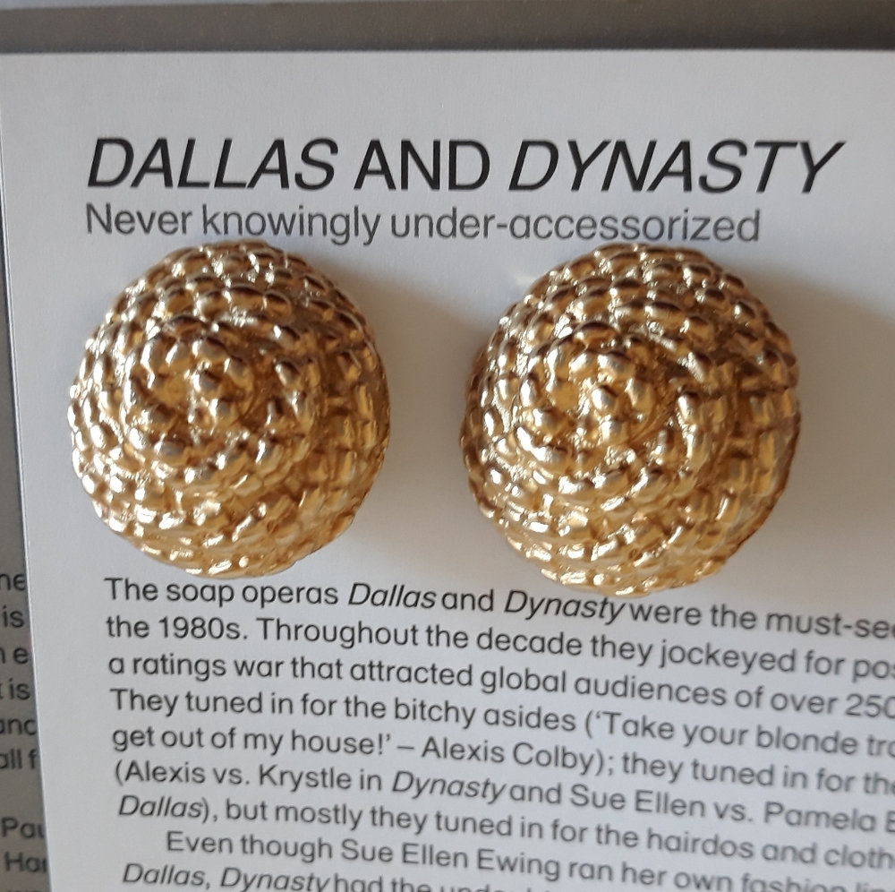 Casual Corner gold rope button clip-on earrings